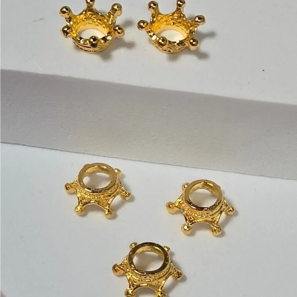 5pcs - Gold Crown Spacer Beads Charm Bracelet Set DIY Jewelry Shiny Royal Tiara